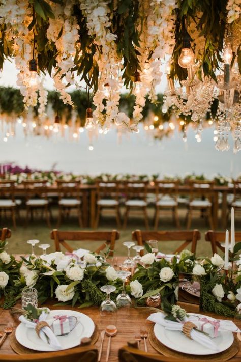 Veena & Yuchen's Classic Tropical Wedding at Villa Bayuh Sabbah, Bali - The Bali Bride Balinese Wedding Decoration, Bali Wedding Ideas, Bali Wedding Flowers, Wedding In Bali, Wedding Bali Decoration, Bali Beach Glamping Wedding, Tirtha Bali Wedding, Clifftop Wedding, Bali Wedding Venue Beach