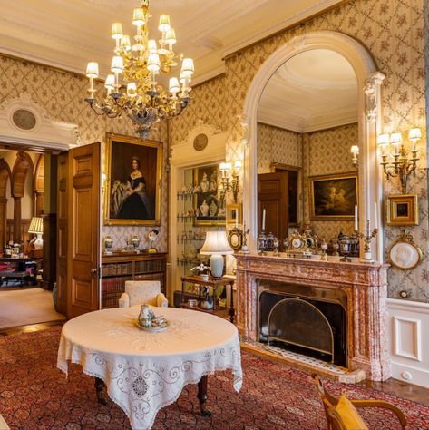 Small Drawing Room, Sandringham House, Royal Lodge, Sandringham Estate, Castle Estate, Small Drawing, House Dining Room, English Castles, Castles In England