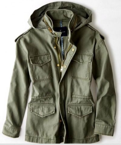 Surplus Jacket A utility jacket is a great alternative to the universally loved denim jacket. American Eagle Jacket, Military Jacket Green, Olive Jacket, Olive Green Jacket, Army Green Jacket, Army Jacket, Mens Outfitters, Jacket Design, Utility Jacket