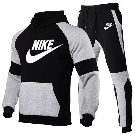 Nike Outfits Men, Men Suit Fashion, Mens Sweat Suits, Sporty Outfits Men, Short Tracksuit, Mens Tracksuit Set, Outfit Male, Nike Clothes Mens, Tracksuit Outfit