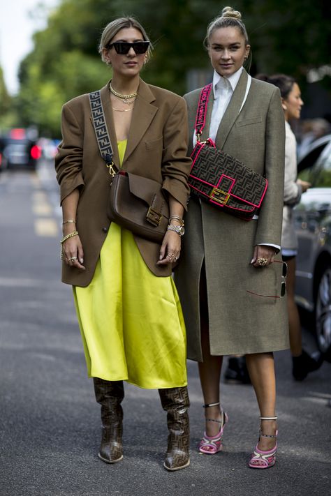 Milan Street Style Spring 2020 DAY 2 | The Impression How To Have Style, Milan Street Style, Looks Party, Milano Fashion Week, Looks Street Style, Spring Street Style, Street Style Inspiration, Cool Street Fashion, Fashion Week Street Style