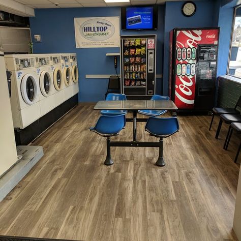 Laundry Service Business Ideas, Aesthetic Laundromat, Laundry Shop Business, Laundromat Aesthetic, Laundromat Design, Laundry Service Business, Laundromat Business, Laundry Business, Coin Laundry