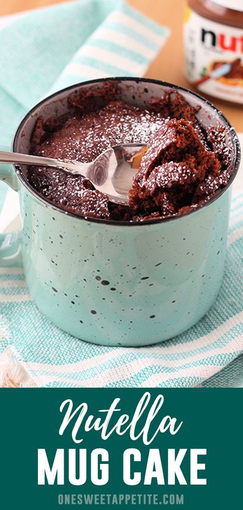 Mug Cake Nutella, Dessert Nutella, Hot Fudge Cake, Nutella Mug Cake, Hot Chocolate Fudge, Vanilla Mug Cakes, Mug Cake Recipe, Chuck Steak, Mug Cake Microwave