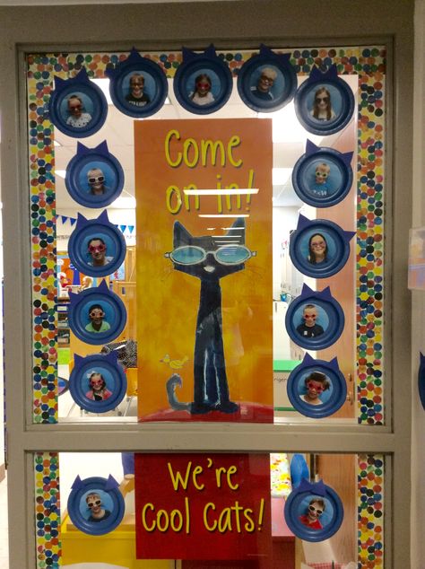 September School, Pete The Cats, Preschool Bulletin, Preschool Classroom Decor, Back To School Bulletin Boards, Cat Activity, Pete The Cat, Door Decorations Classroom, Beginning Of The School Year