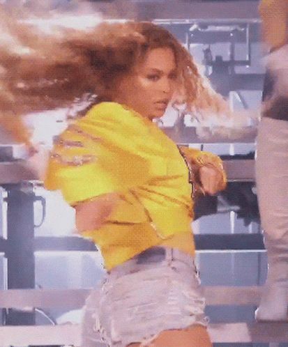 Beyonce Hot GIF - Beyonce Hot Beyoncegiselleknowles - Discover & Share GIFs Beyonce Gif, Beyonce 2013, Beyonce Coachella, Queen Bee Beyonce, Beyonce Outfits, Beyonce Knowles Carter, Beyonce Style, Beyoncé Giselle Knowles-carter, Beyoncé Giselle Knowles