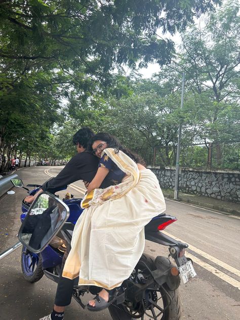 Couple Pic With Bike, Couple Bike Ride Aesthetic, Couple Poses Aesthetic, Couple Ride, Couple Bike, Bike Ride Aesthetic, Bike Couple, Desi Love, Maang Tikka