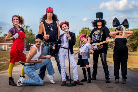 Music Icon Costume Ideas! DIY Easy Rock and Roll costumes! Rock And Roll Theme Party Outfit, Rock N Roll Costume, Rock And Roll Costume, Rock Costume, Rock Star Costume, Best Group Halloween Costumes, Music Dress, Singer Costumes, Roll Dress