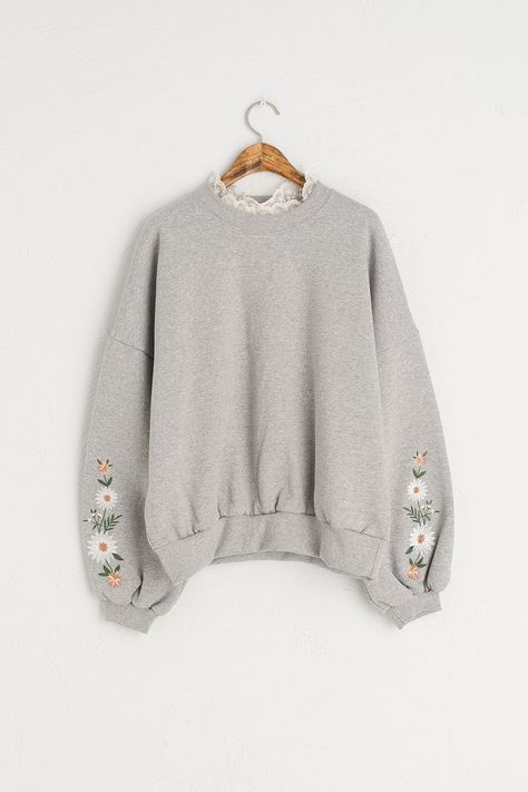 Embroidery On T Shirts Ideas, Embroidery Designs On Sleeves, Embroidery Sleeve Designs, Casual Crew Neck Sweatshirt With Floral Embroidery, Embroidery Hoodie Diy, Embroidery On Sweatshirts, Hand Embroidered Sweatshirt Flowers, Embroidery On Hoodies, Gray Embroidered Sweatshirt