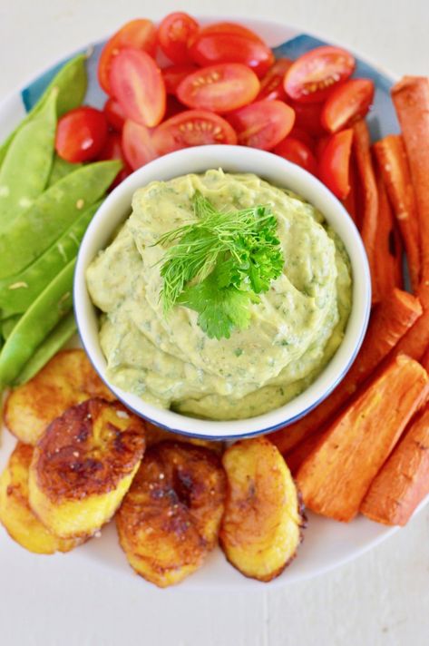 Avocado Ranch Dip {Whole30, AIP} ~ Real Food with Dana Avocado Ranch Dip, Aip Appetizers, Paleo Ranch Dressing, Paleo Ranch, Aip Recipe, Aip Snacks, Aip Foods, Paleo Protein Powder, Meal Prep On Fleek