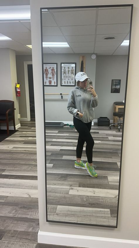 Athleisure pieces are from HOKA Amazon.com Alphalete Athletics Apple Hokas Outfit, Winter Workout Outfit, Workout Outfits Winter, Hoka Clifton 9, Physical Therapist Assistant, Clifton 9, Hoka Clifton, Winter Workout, Outfit White