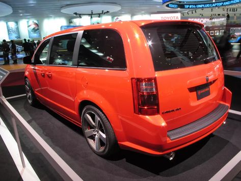 2008 Dodge Caravan R/T Concept | Top Speed Chrysler Van, Ford Edge Sport, S10 Truck, Car Care Tips, Dodge Van, Hemi Engine, Man Of The House, Jeep Dodge, Chrysler Jeep