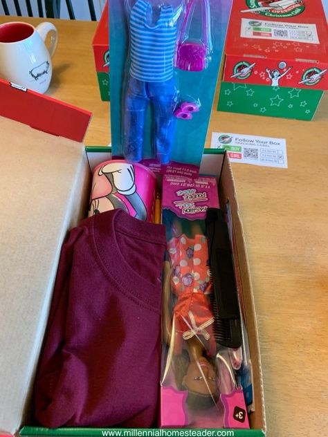 Samaritans Purse Shoebox Ideas, Samaritans Purse, Christmas Child Shoebox Ideas, Operation Christmas Child Boxes, Yoyo Toy, Shoebox Ideas, Samaritan’s Purse, Mini Sewing Kit, Boy Box