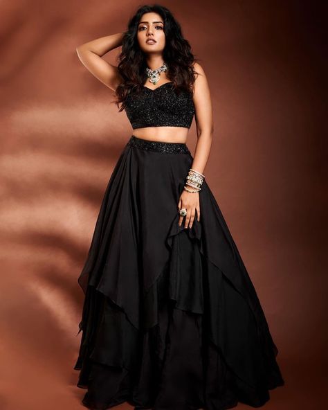 eesha reba in a black lehenga by shaheen husain for a photoshoot Eesha Rebba, Navratri Dress, Black Lehenga, Easy Hairdos, Lehenga Designs Simple, Golden Dress, Latest Designer Sarees, Desi Fashion Casual, Half Saree Designs