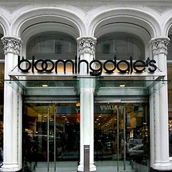 Bloomingdales - Soho NYC - Shop The Top Online Shopping Sites - http://AmericasMall.com Bloomingdales Nyc, New York Video, Cafe Display, Voyage New York, I Love Nyc, Visiting Nyc, Homeless Shelter, New York City Travel, Visit New York