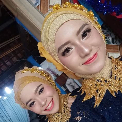 edisi upload foto hasil rias pager ayu tanggal 30-08-2019... Pager Ayu, Of Ideas, Make Up, Crown Jewelry, Makeup