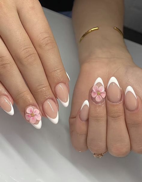 French Tips With Flowers, French Tip With Flowers, Pink Flower Nails, Euphoria Nails, Almond Nails French, Henna Nails, French Tip Design, Amazon Beauty, Romantic Nails