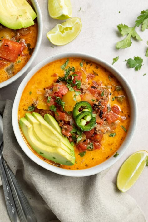 This healthy Whole30 creamy taco soup is intensely flavorful and satisfying! It's a one-pot paleo, low-carb, and delicious meal. Whip together this easy dinner recipe on a busy weeknight or as part of your meal prep! Paleo Taco Soup, Healthy Taco Soup, Creamy Taco Soup, Whole 30 Soup, 40 Aprons, Cleaner Eating, Paleo Soup, Taco Soup Recipe, Marinated Tofu