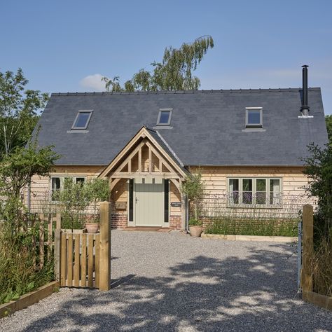 Barn Conversion Exterior, Home Accessories Ideas, Bungalow Conversion, Cottages Uk, Dormer Bungalow, Bungalow Extensions, Border Oak, Modern Bungalow Exterior, Pillows Ideas