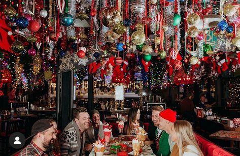 23 Holiday-Themed Pop-Up Bars Around Chicago That Will Put You In A Festive Mood Holiday Bar Decorations, Christmas Pop Up Bar Diy, Christmas Pop Up Bar Decorations, Christmas Bar Decorations Restaurant, Christmas Pop Up, Pop Up Bar Ideas, Christmas Pop Up Bar, Christmas Bar Decorations, Chicago Christmas