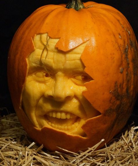 Tree Hunt, 3d Pumpkin Carving, Pumpkin Sculpting, Awesome Pumpkin Carvings, Funny Pumpkin Carvings, Pumpkin Carve, Pumkin Decoration, Pumkin Carving, Halloween Pumpkin Carving Stencils