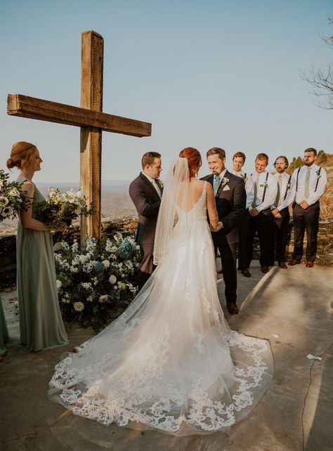 Wedding Arch Ideas, Fall Afternoon, Western Themed Wedding, B Photo, Intimate Destination Wedding, Arch Ideas, Intimate Wedding Ceremony, Me And Him, Aisle Decor