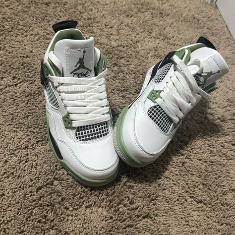 Brand New Jordan 4’s From Stock X Never Worn. They Ended Up Being Too Small . Zapatillas Aesthetic, Jordan 4 Pure Money, Dunks Shoes, Custom Sneakers Diy, Pretty Sneakers, Jordan 4s, Pretty Shoes Sneakers, Jordan Shoes Retro, All Nike Shoes