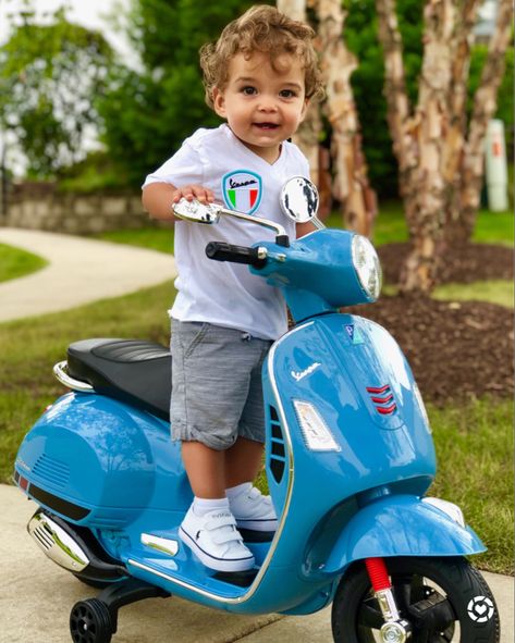 #ThrowbackThursday to when Luca scooted 🛵 his way to his 1st birthday! I’m sharing all the details and findings about his #Vespa Party on the blog! Link in Bio 🛵  #liketkit #LTKkids #LTKbaby #LTKfamily @liketoknow.it.family @liketoknow.it http://liketk.it/2USrH Vespa Birthday Party, Luca Birthday Theme, Luca Theme Birthday Party, Luca Birthday Party Ideas, Luca Party, Luca Birthday, Pixar Party, Luca Pixar, Lucas Movie