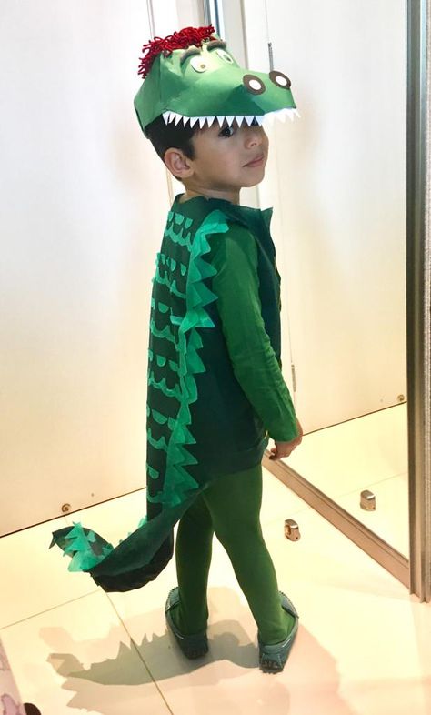 Lyle Lyle Crocodile Costume, Crocodile Costume Diy, Rainforest Creatures, Alligator Costume, Crocodile Costume, Fancy Dress Competition, Animal Dress Up, Cape Costume, Toddler Halloween Costumes