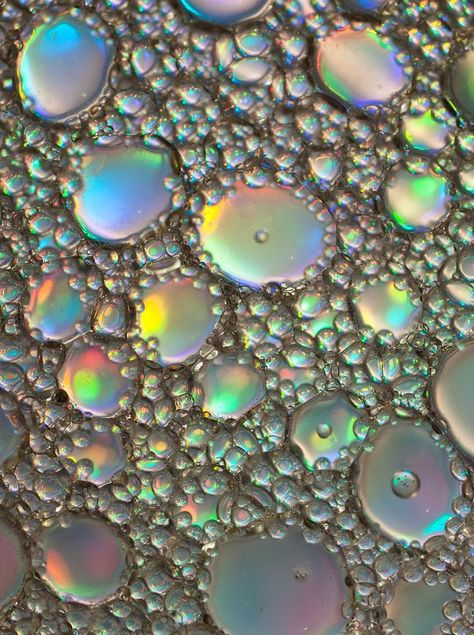 Space Grunge, Rainbow Water, Rainbow Bubbles, Water Bubbles, Japanese Sweets, Soap Bubbles, Abstract Nature, Color Textures, Macro Photography