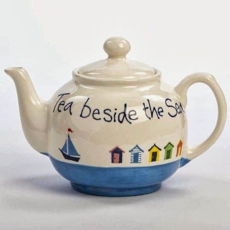 15 Do-It-Yourself Pottery Painting Ideas You Can Actually Use Beach Hut Decor, Pottery Painting Ideas, Painted Teapot, Beginner Pottery, Paint Your Own Pottery, Pottery Painting Designs, Painted Plates, Diy Pottery, Teapots And Cups