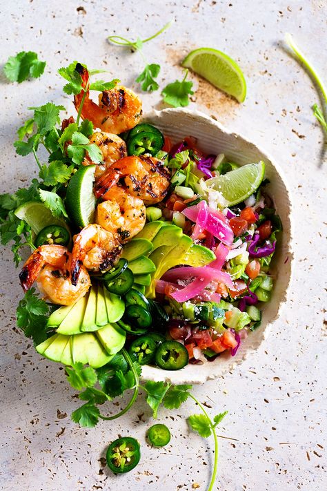 Shrimp Taco Bowl, Prawn Tacos, Healthy Shrimp Tacos, Grilled Shrimp Tacos, Taco Bowl Recipe, Taco Salad Bowls, Braised Chicken Breast, Shrimp Taco, Taco Bowl