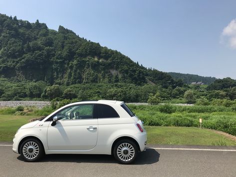 White Fiat 500 Aesthetic, White Fiat 500, Fiat 500 White, Fiat 500 Sport, Fiat 500 Lounge, Volkswagen Beetle Convertible, Vespa Girl, Car Deco, Fiat Cars