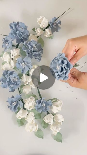 𝑮𝒂𝒓𝒅𝒆𝒏 𝑺𝒖𝒈𝒂𝒓 𝑭𝒍𝒐𝒘𝒆𝒓𝒔 on Instagram: "Gum Paste Flowers!  • • • • • • • #gumpaste #gumpasteflowers #sugarflowers #sugarflower #sugarflowerart #artsugar #cake #cakes #cakedecorator #cakedesign #cakedecorating #cakeart #cakeartist #cakedecoratorsofinstagram #cakesupplies #topper #toppers #flowers #birthdaycake #weddingcake #weddingcakes #cakemaker #cakemaking" Gum Paste Flowers Cake, Cookout Desserts, Sugar Paste Flowers, Cake Supplies, Gum Paste Flowers, Cake Makers, Sugar Paste, Wafer Paper, April 7