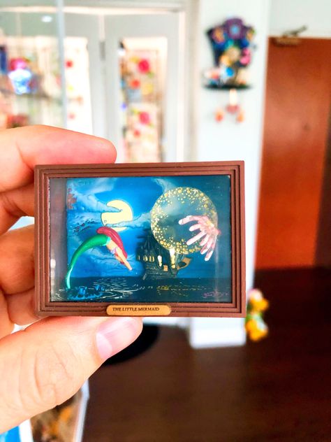 Disney Miniatures, Disney Frames, Disney Room Decor, Disney Room, Disney Princess Artwork, Disney Rooms, Images Disney, Disney The Little Mermaid, Downtown Disney