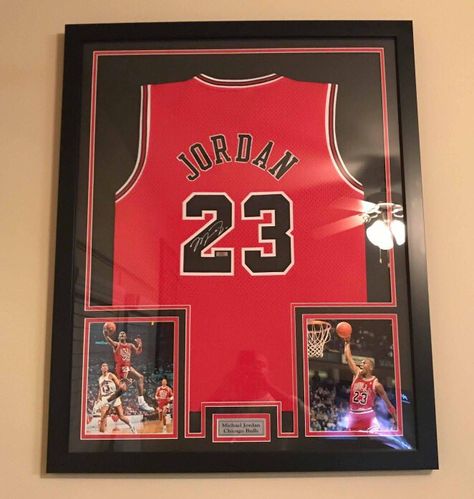 Framed Jersey Ideas, Framed Jerseys On Wall, Frame Jersey Ideas, Jersey Frame, Basketball Room Decor, Gaming Computer Room, Basketball Room, Man Cave Room, Barbershop Design