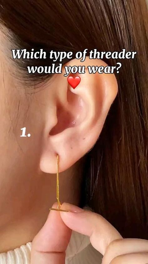 Jewelry Hacks, Cool Ear Piercings, Pretty Ear Piercings, Fancy Jewellery Designs, Classy Jewelry, Fancy Jewellery, Gold Earrings Designs, Jewellery Accessories, Ear Piercing