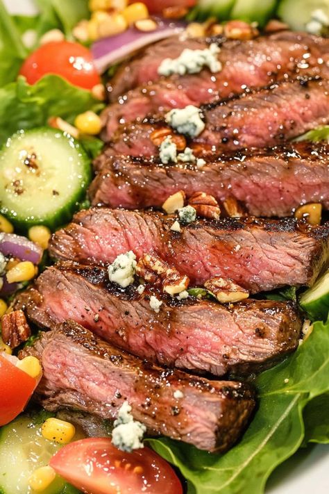 Steak Salad - Insanely Good London Broil Salad, Black And Blue Steak Salad, Steak Spinach Salad, Ribeye Steak Salad, Grilled Steak Salad Recipes, Steak Salad Ideas, Steak And Salad Dinner, Fall Steak Salad, Steak Salad Recipes For Dinner