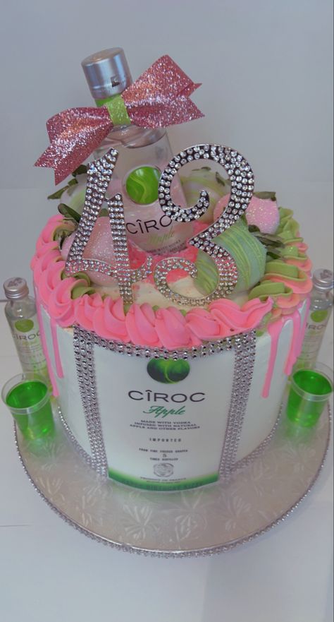 43 Birthday Cake For Women, 43 Birthday For Women Cake, 48th Birthday Cake, Ciroc Cake, Apple Jello Shots, Glitter Strawberries, Cakes 2023, Crown Royal Apple, 45 Birthday