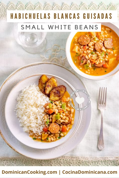 Learn how to make habichuelas blancas guisadas, a flavorful stew-like dish of stewed small white beans, vegetables, spices and load of flavor. We can have beans on our table nearly every day of the week for lunch, and habichuelas guisadas is one of our favorite bean lunch recipes. Bean Lunch Recipes, Vegetarian Goulash, Dominican Dishes, White Beans Recipe, Dominicano Recipes, Habichuelas Guisadas, Cannellini Bean Salad, Vegan Cashew Cheese, Easy Vegan Soup