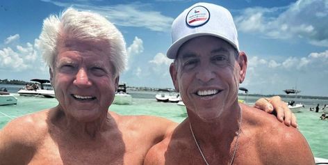 Troy Aikman Is Looking Jacked at 55 in Shirtless Beach Photo Super Bowl Winners, Jimmy Johnson, Troy Aikman, Monday Night Football, Cowboys Nation, Sports Celebrities, Strength Training Workouts, Beach Photo, Athletic Performance