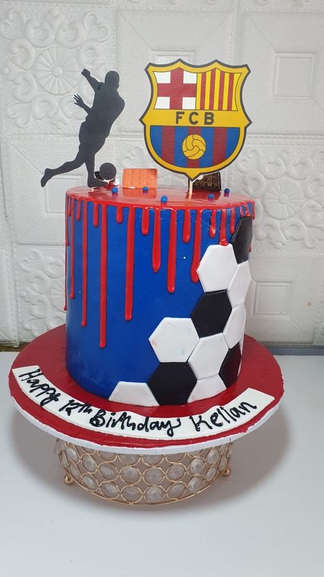 Blue and red football themed birthday cake with Barcelona logo Barcelona Theme Cake, Barcelona Theme Birthday Party, Barcelona Cake Ideas, Barcelona Soccer Party, Barcelona Cake, Messi Birthday, Barcelona Logo, Soccer Birthday Cakes, Fondant Cakes Birthday