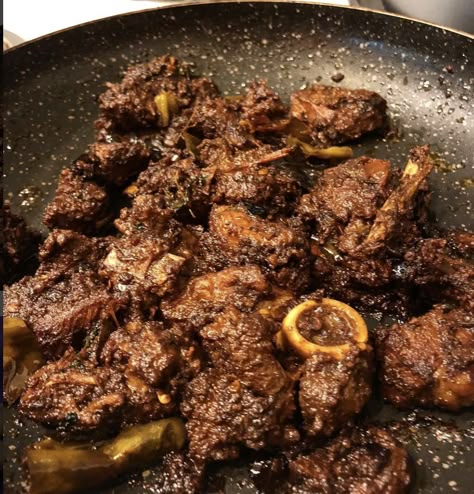 Mutton Pepper Fry, Dry Mutton Recipes, Mutton Dry Recipes, Roast Mutton, Lamb Bhuna, Lamb Curry Recipes, Mutton Curry Recipe, Mutton Recipe, Goat Recipes