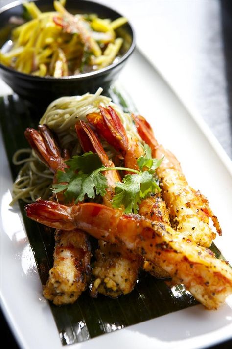 Fresh Prawn Recipe, Tiger Prawns Recipe Grilled, Tiger Shrimp Recipes Dinners, Barbecue Prawns, Tiger Prawns Recipe, Tiger Prawn Recipe, Cooking Prawns, Prawns Appetizers, Fresh Fish Recipes