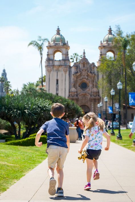 Southern California Road Trip Itinerary for Families — A Mom Explores | Family Travel Tips, Destination Guides with Kids, Family Vacation Ideas, and more! Southern California Road Trip, Birch Aquarium, California Road Trip Itinerary, Family Vacation Ideas, Family Traveling, Aerial Tramway, Legoland California, Legoland Florida, California Road Trip