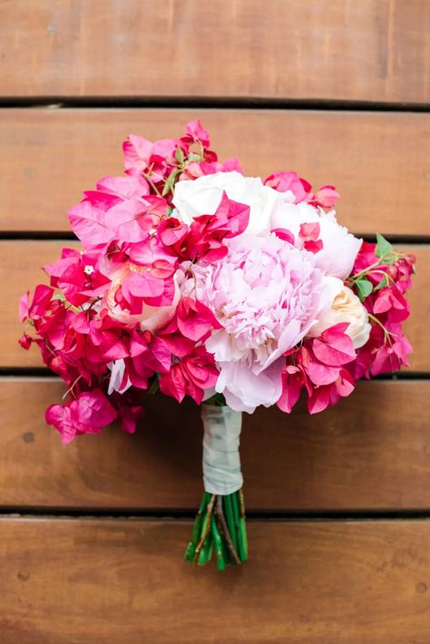 Bougainvillea in Cala Bassa Beach Club – Weddings Ibiza Bugambilia Wedding, Villa Wedding Decor, Bougainvillea Bouquet, Wedding Flower Types, Bougainvillea Wedding, Destination Wedding Flowers, Hunting Wedding, Felt Flower Tutorial, Orange Wedding Flowers