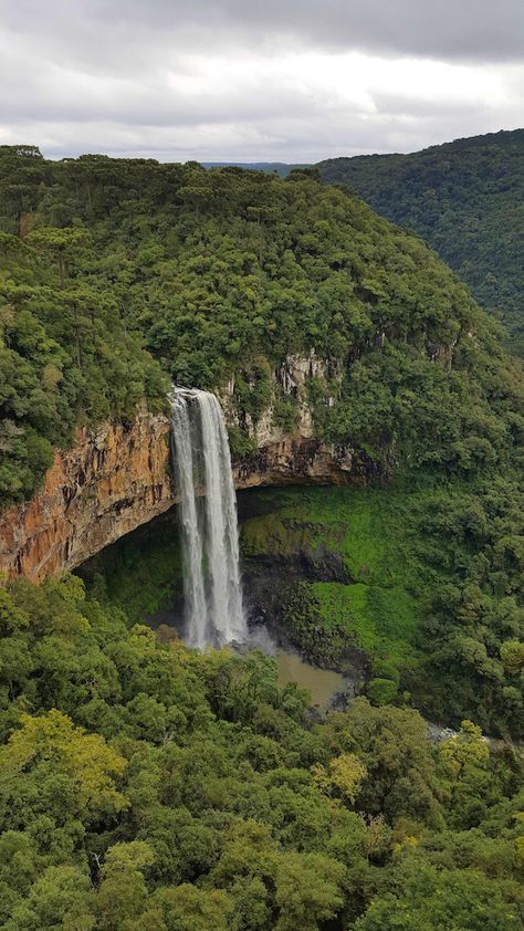 #180 Parque do Caracol em Canela, Rio Grande do Sul, Brasil | Viaje Comigo America Do Sul, Brazil Life, America City, Vientiane, Brazil Travel, Natural Pool, Amman, Travel Goals, Beautiful Places To Visit