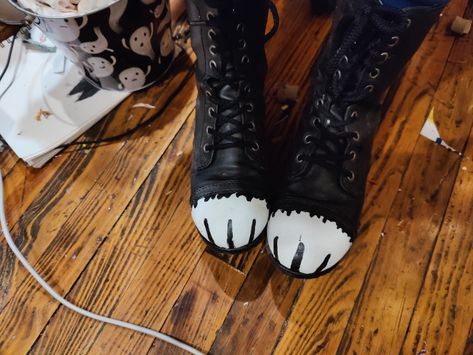 Paw Shoes Therian, Cat Therian Gear, Therian Shoes, Therian Clothes, Therian Outfits, Paw Shoes, Fursuit Paws, Therian Stuff, Cat Mask