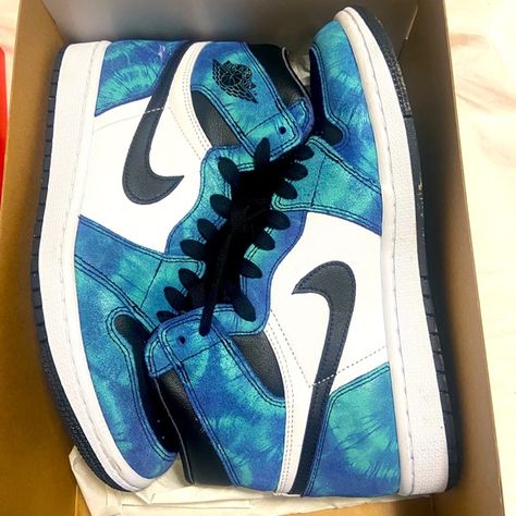 Womens Jordan 1 Tie Dye- VNDS Womens Jordan 1, Jordan 1 Tie Dye, All Nike Shoes, Jordan 1s, Womens Jordans, Dream Shoes, Tie Shoes, Jordan Shoes, Jordan 1