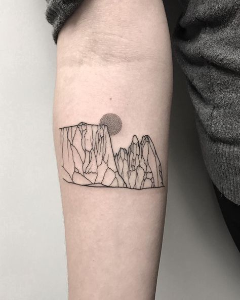 Michele Volpi ⋆ tattoo artist on Instagram: ““View of Sciliar mountain chain” Thank you Lidia! -” Cliff Tattoo, Cliffs Tattoo, Fear Tattoo, Ribcage Tattoo, Armor Tattoo, Tattoo Board, New Tattoo Designs, Traditional Tattoo Sleeve, Bear Tattoos