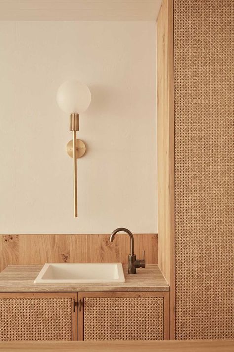 Spaces Design Anthology, Art Deco Bathroom, Art Deco Buildings, Beach House Interior, Beach House Design, Interior Trend, 인테리어 디자인, Joinery, Small Bathroom